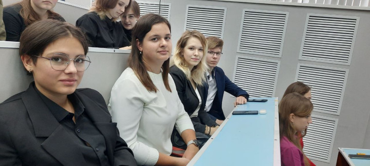20 октября на базе ТГПУ им. Л.Н. Толстого состоялся форум студенческих инициатив культурно-просветительской направленности «Любите Россию».
